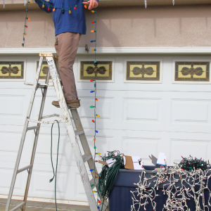 Hanging Christmas lights properly to not cause roof damage